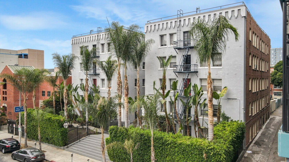 More Photos Of 667 S Carondelet, Los Angeles Multifamily For Sale