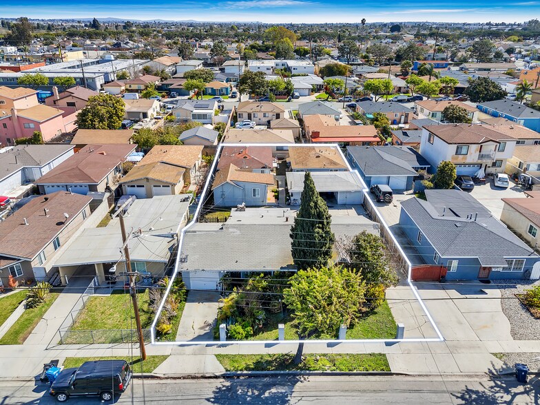 Primary Photo Of 15240 Osage Ave, Lawndale Apartments For Sale