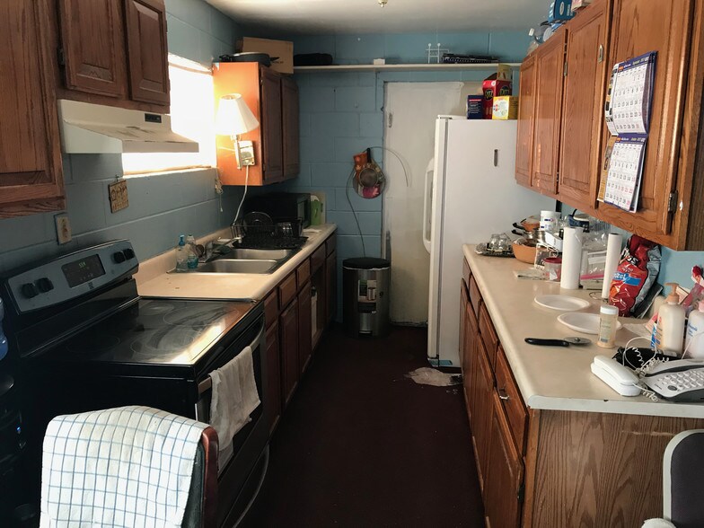 More Photos Of 3000 N Broadway St, Poteau Hotel For Sale