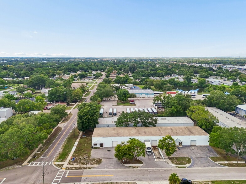More Photos Of 3667-3691 46th Ave N, Saint Petersburg Warehouse For Sale