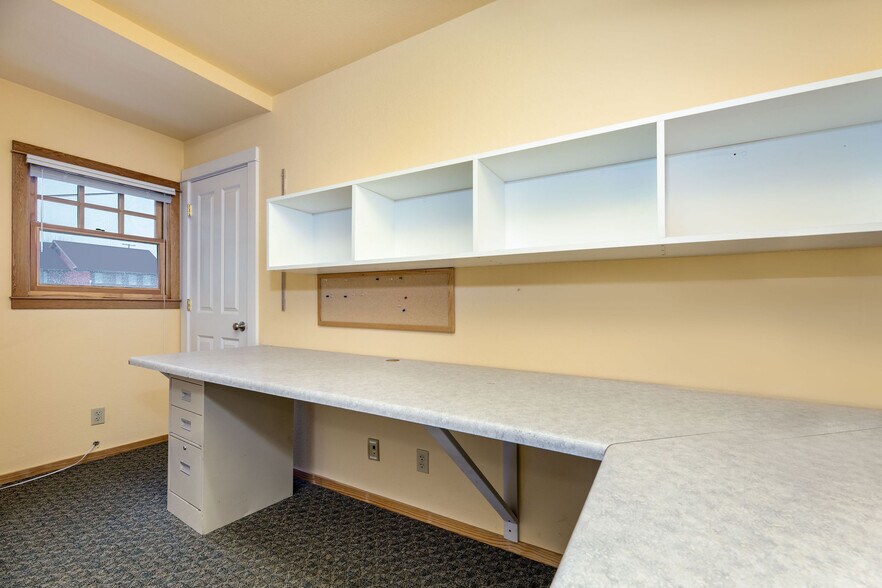 More Photos Of 1072 E Main St, Grass Valley Office For Sale