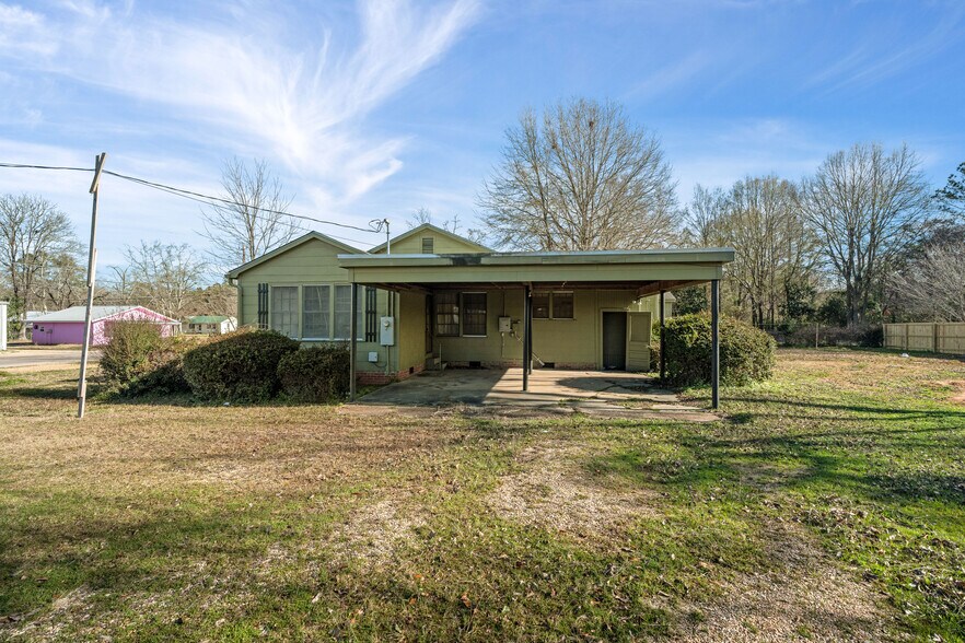More Photos Of 902 Court St, Waynesboro Flex For Sale