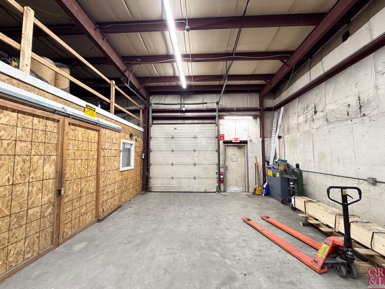 More Photos Of 10 Denlar Dr, Chester Manufacturing For Sale