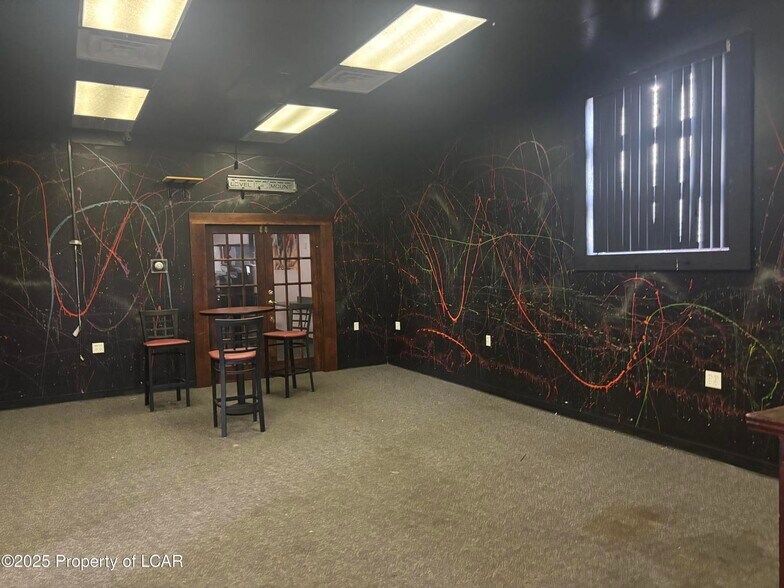 More Photos Of 317 Main St, Dupont Bar For Sale