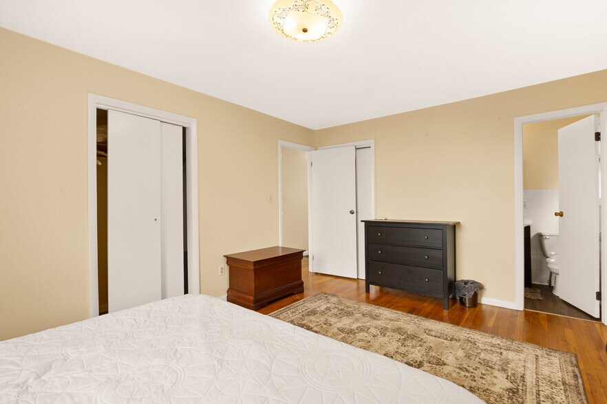 More Photos Of 162 Black Bear Run, Berlin Specialty For Sale