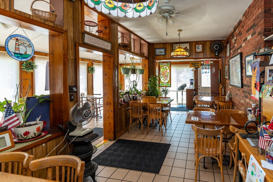 More Photos Of 36 John Ringo Rd, Ringoes Restaurant For Sale