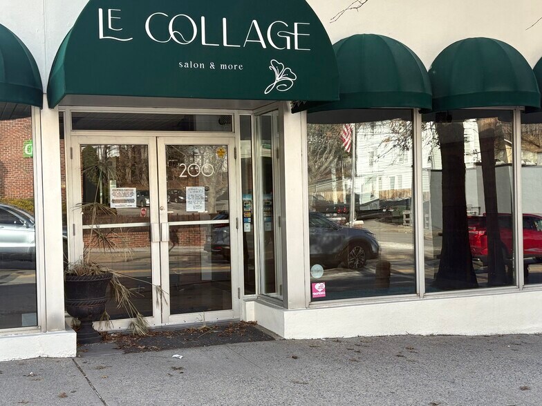 More Photos Of 200 E Main St, Mount Kisco Freestanding For Lease