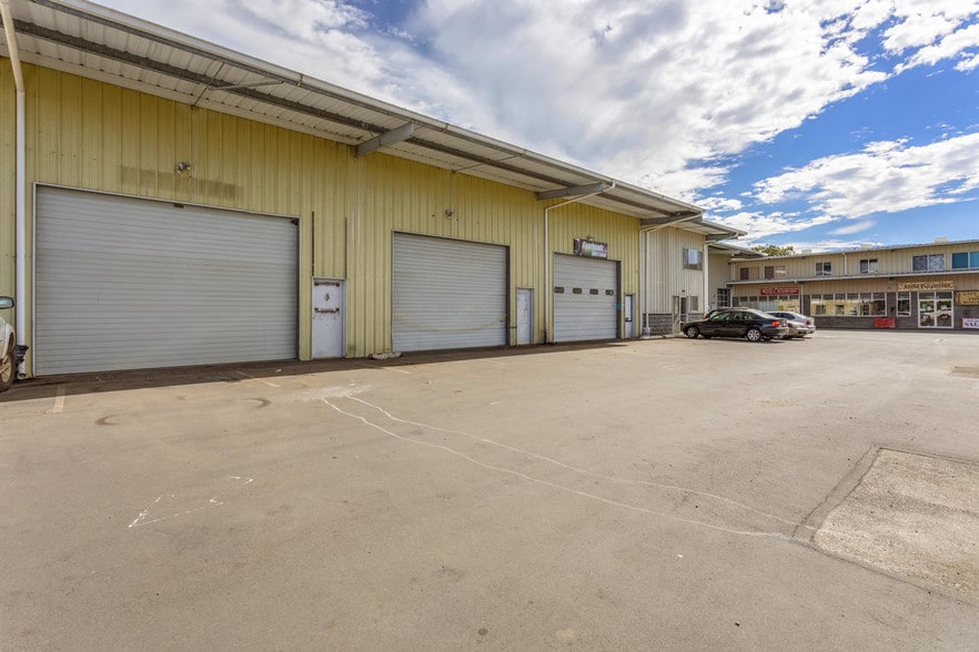 More Photos Of 64-1013 Mamalahoa Hwy, Kamuela Storefront Retail Office For Sale