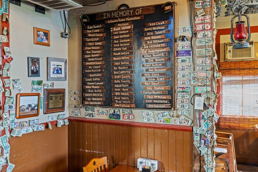 More Photos Of 30048 Yosemite Blvd, La Grange Bar For Sale