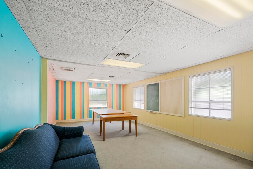 More Photos Of 228 S Military Ave, Lawrenceburg Religious Facility For Sale