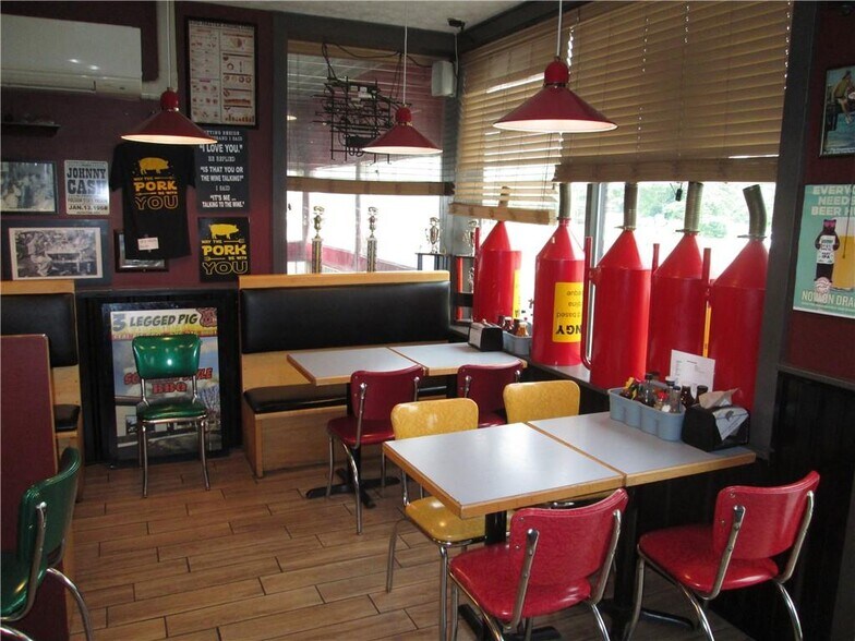 More Photos Of 3415 Rochester Rd, Lakeville Restaurant For Sale