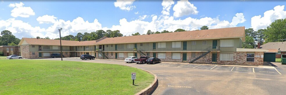 Primary Photo Of 2409 Woodland Rd, Texarkana Multifamily For Sale