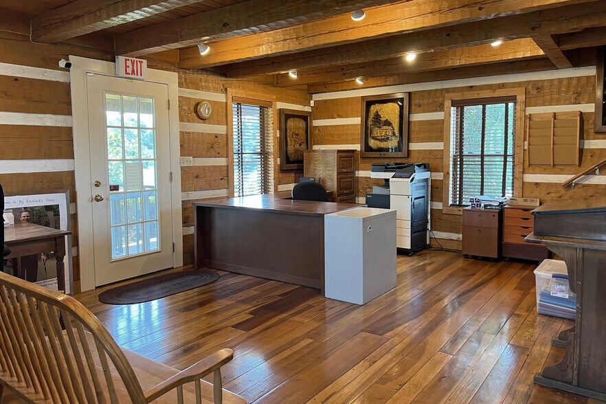 More Photos Of 81 Steele Rd, Franklin Office For Lease