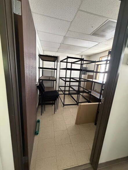 More Photos Of 3304 Old Hartford Rd, Lake Stevens Flex For Lease