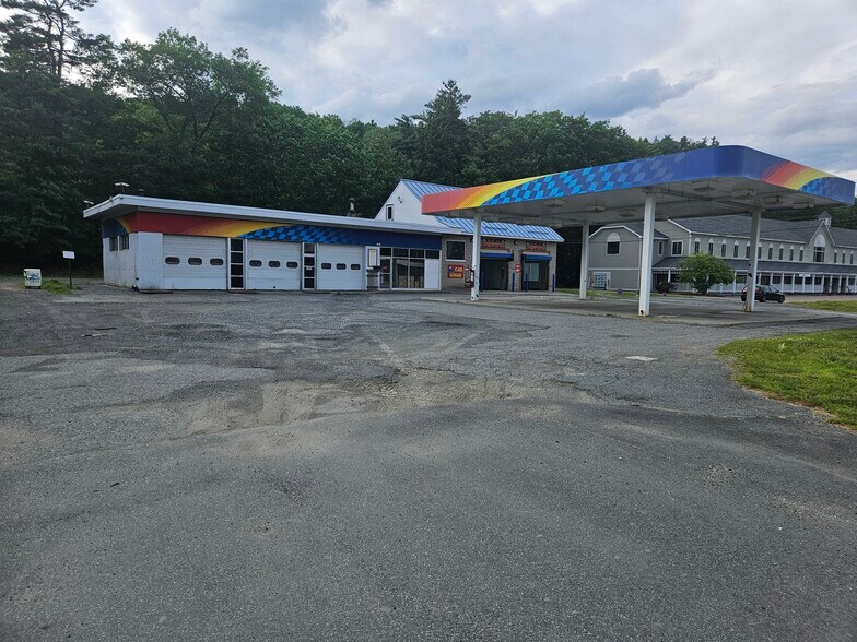 More Photos Of 1049 N Main St, White River Junction General Retail For Sale