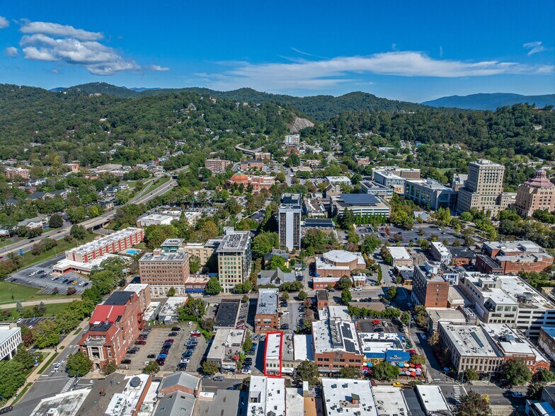 More Photos Of 58 Broadway St, Asheville Storefront Retail Residential For Sale