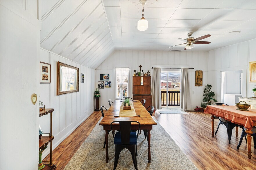 More Photos Of 104 N 3rd St, Kremmling Storefront Retail Residential For Sale