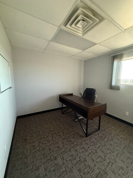 More Photos Of 1202 Industrial Dr, Warsaw Industrial For Sale