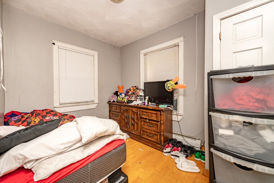 More Photos Of 35 Bradshaw St, Dorchester Apartments For Sale