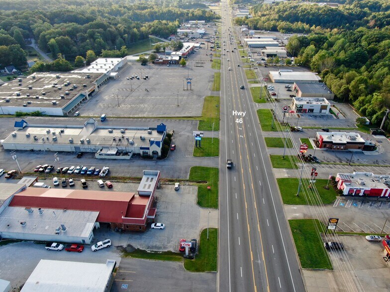 More Photos Of 525 Highway 46 S, Dickson General Retail For Sale
