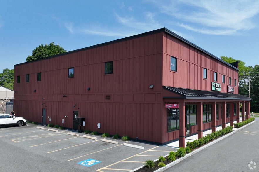 More Photos Of 189-191 S Main St, Middleton Freestanding For Lease