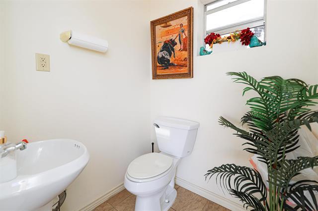 More Photos Of 1863 B Mangana-Hein Rd, Laredo Specialty For Sale