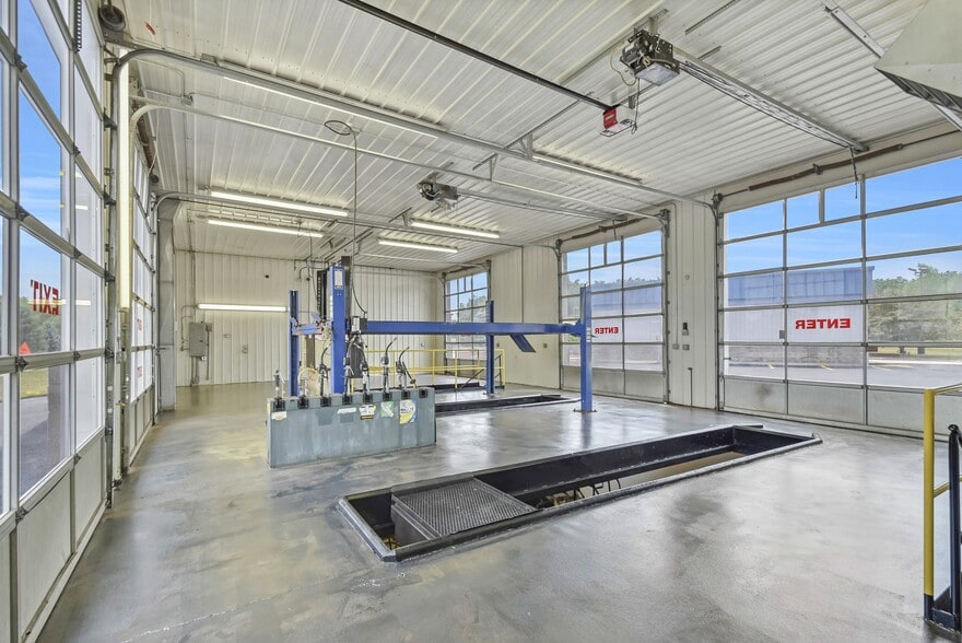 More Photos Of 615 County Road R, Denmark Auto Repair For Sale