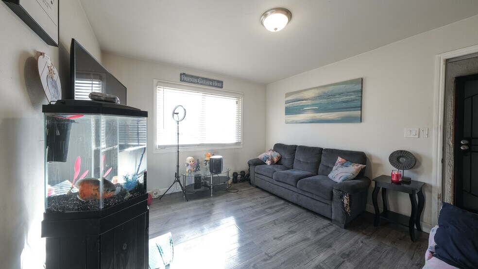 More Photos Of 2120 E 22nd St, Oakland Apartments For Sale