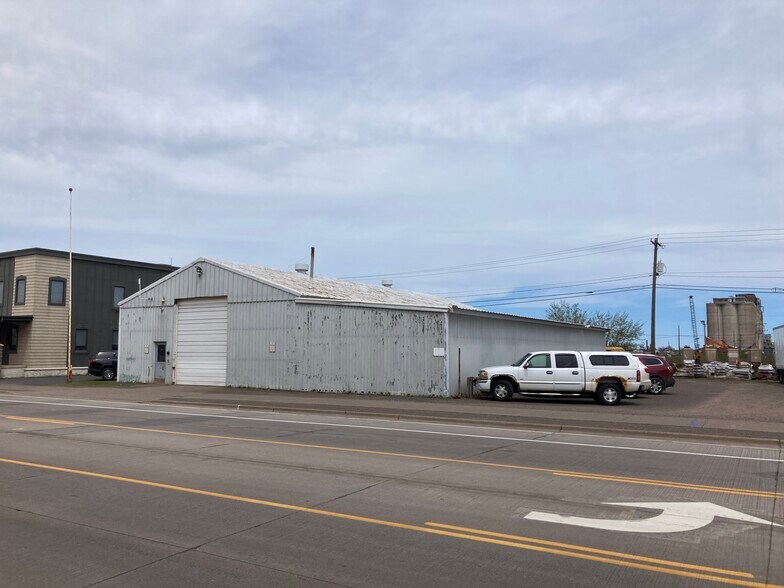 More Photos Of 700 Garfield Ave, Duluth Freestanding For Sale