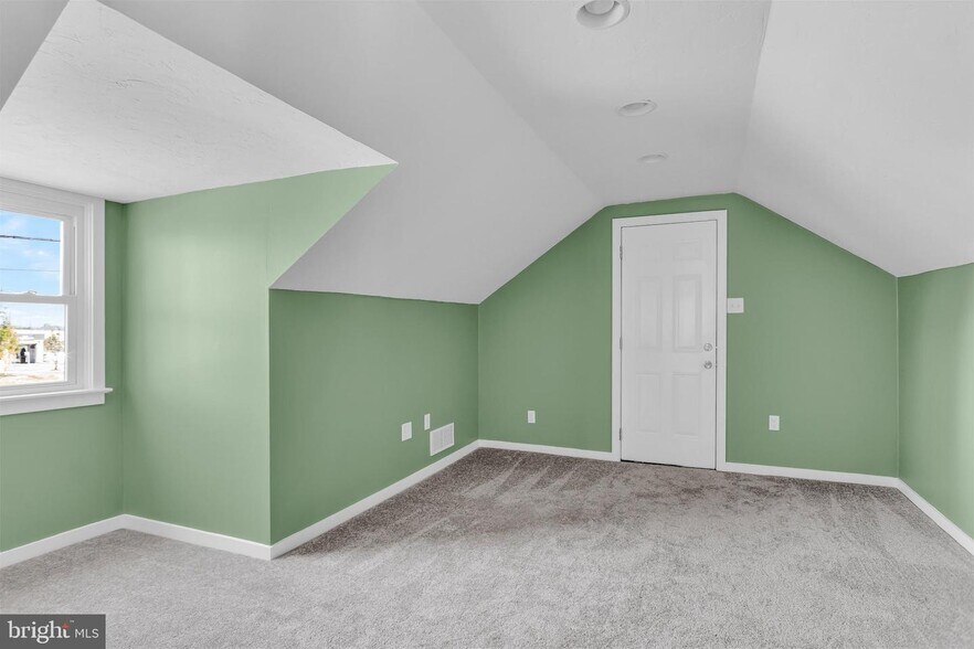 More Photos Of 4070 W Market St, York Office For Sale