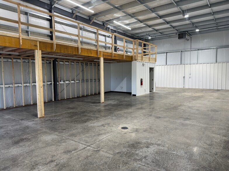 More Photos Of 2053 17 1/2 Ave, Rice Lake Self Storage For Lease