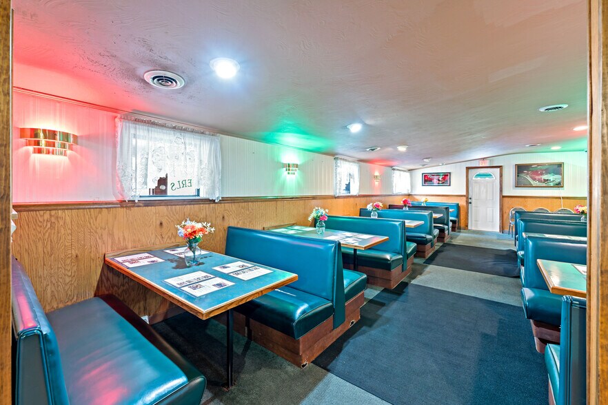 More Photos Of 180 Butler Rd, Saxonburg Restaurant For Sale