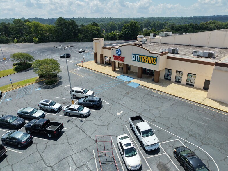 More Photos Of 7501-7641 Crestwood Blvd, Birmingham Unknown For Lease