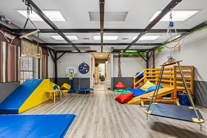 More Photos Of 2425 E Southlake Blvd, Southlake Office For Lease