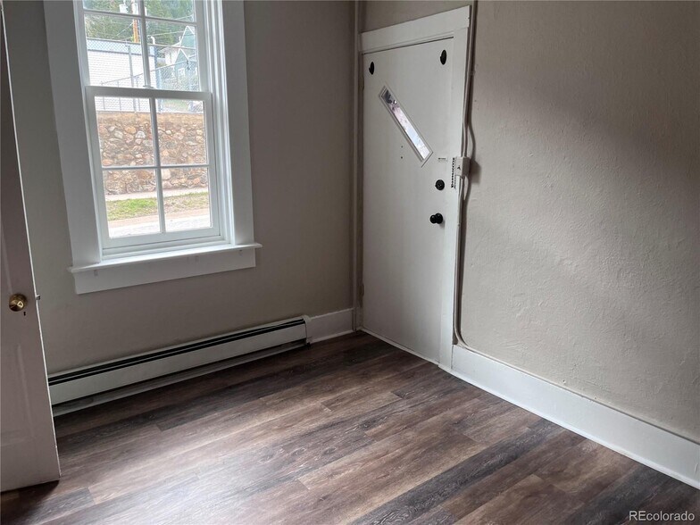 More Photos Of 401 Rose St, Georgetown Multifamily For Sale