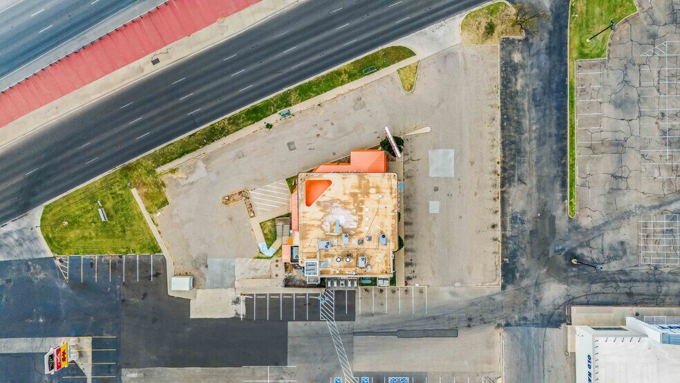 More Photos Of 4950 S Loop 289, Lubbock Restaurant For Lease