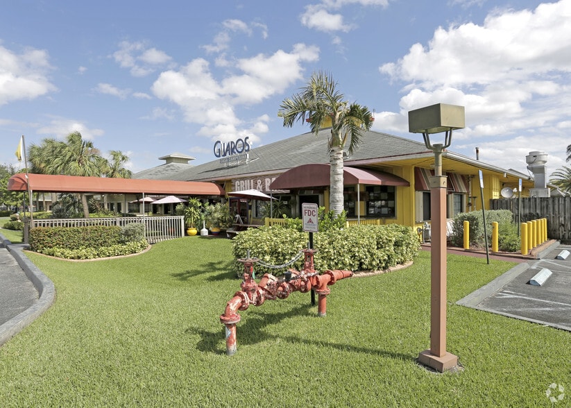 Primary Photo Of 3333 N University Dr, Hollywood Restaurant For Lease