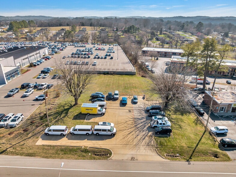More Photos Of 1210 Nashville Hwy, Columbia Storefront Retail Office For Sale