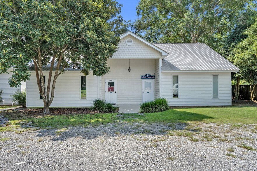 Primary Photo Of 14794 Camelia St, Magnolia Springs Office For Lease