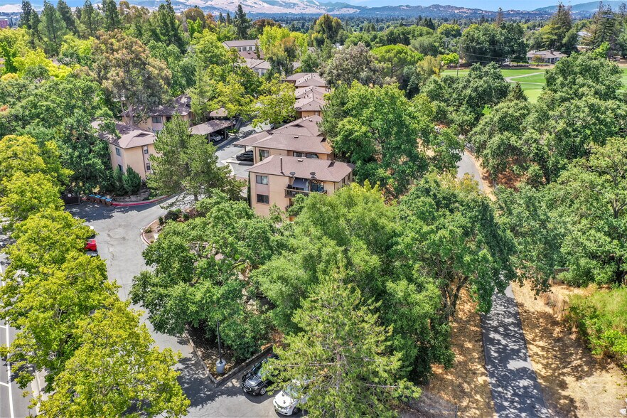 More Photos Of 301 Country View Ln, Pleasant Hill Apartments For Sale