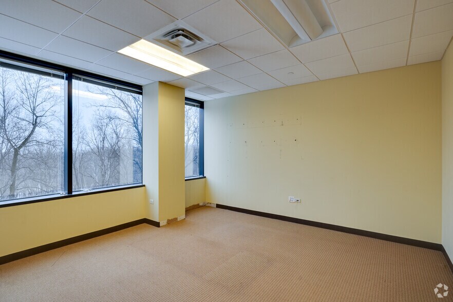 More Photos Of 120 Mountainview Blvd, Basking Ridge Office For Sale