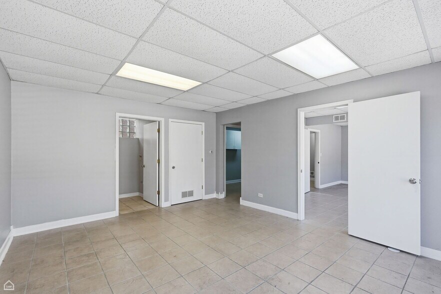 More Photos Of 6121 W Belmont Ave, Chicago Storefront Retail Residential For Sale