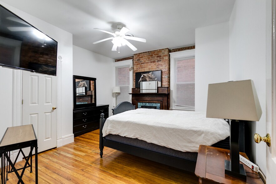 More Photos Of 2523 W Main St, Richmond Storefront Retail Residential For Sale