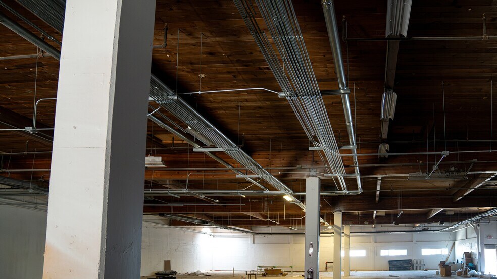 More Photos Of 1501 12th St NW, Albuquerque Manufacturing For Sale