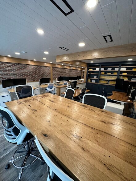 More Photos Of 1 Merrimac St, Newburyport Apartments For Lease