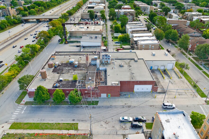 More Photos Of 3659 W Harrison St, Chicago Warehouse For Sale