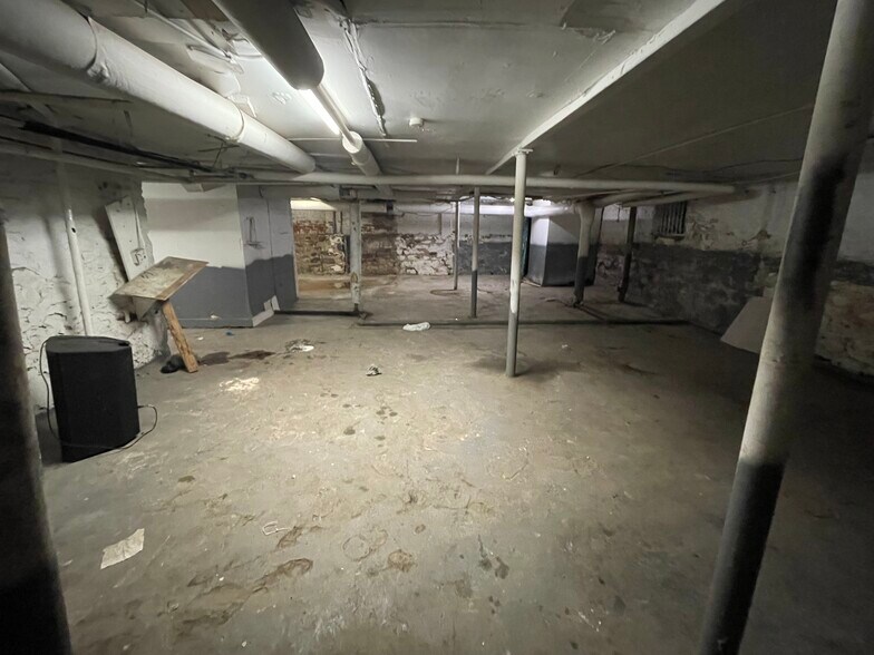 More Photos Of 666 Dumont Ave, Brooklyn Apartments For Lease