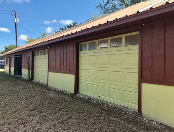 More Photos Of 530 E Hwy 69, Denison Office For Sale