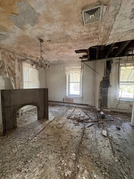 More Photos Of 238 N 53rd St, Philadelphia Funeral Home For Sale