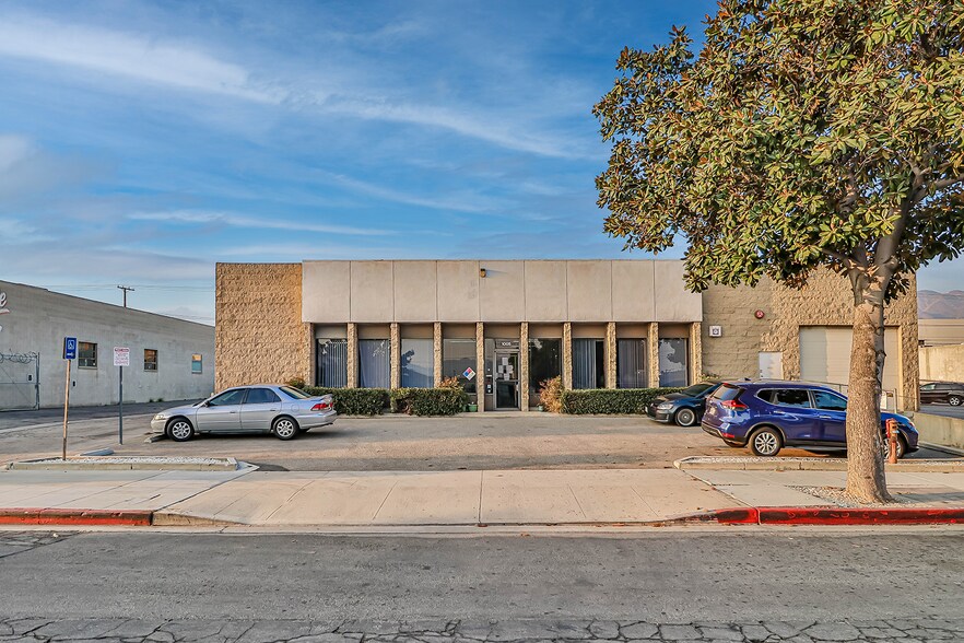 Primary Photo Of 1005 W Isabel St, Burbank Warehouse For Lease